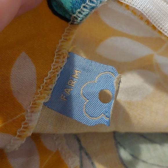 FARM Rio Short Sleeved Floral Dress Medium - Picture 4 of 11